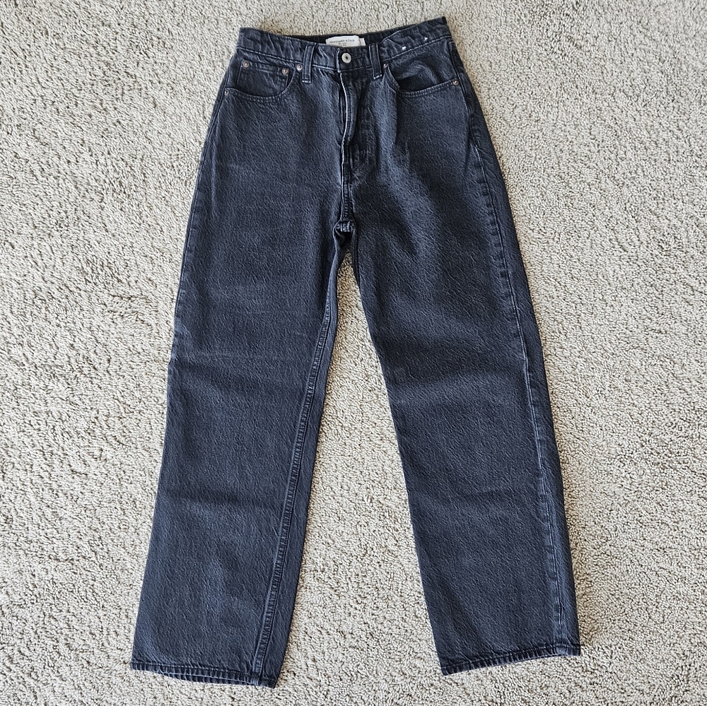 Abercrombie & Fitch The Loose High Rise Jeans
